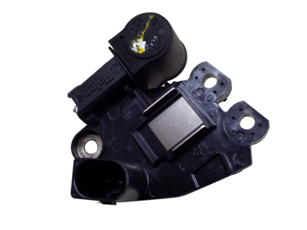 2716361 / 002251012 REGULADOR ALTERNADOR VW POLO 90A ALTERNADOR VALEO TG9S153 - 501414